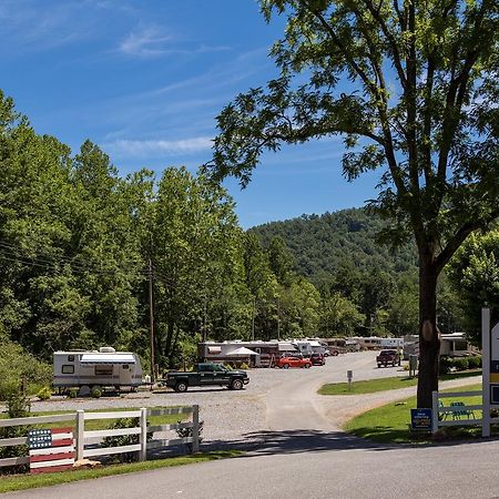 Fort Tatham Rv Resort 실바 외부 사진